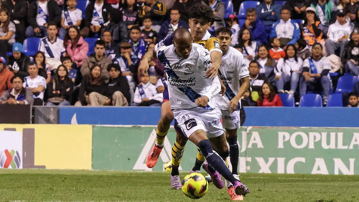 Luis Quiñones es el diferencial para el Club Puebla al frente